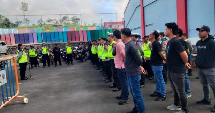 Wakapolres Boyolali Pimpin Apel Pengamanan Liga 4 Nasional Piala Presiden di Stadion Kebo Giro